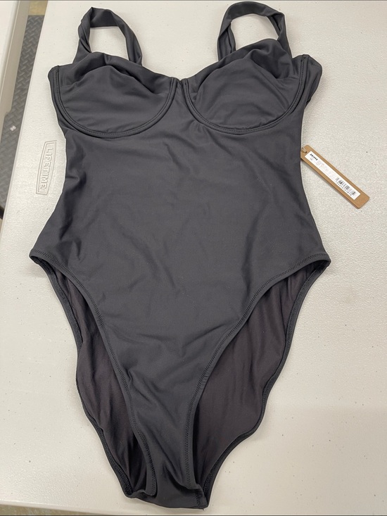 SKIMS Other - SKIMS SIGNATURE SWIM UNDER WIRE ONE PIECE Medium  NWT